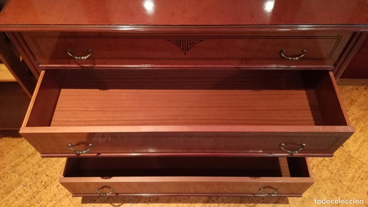 Antig&uuml;edades: COMODA FINALES SIGLO XX - Foto 8