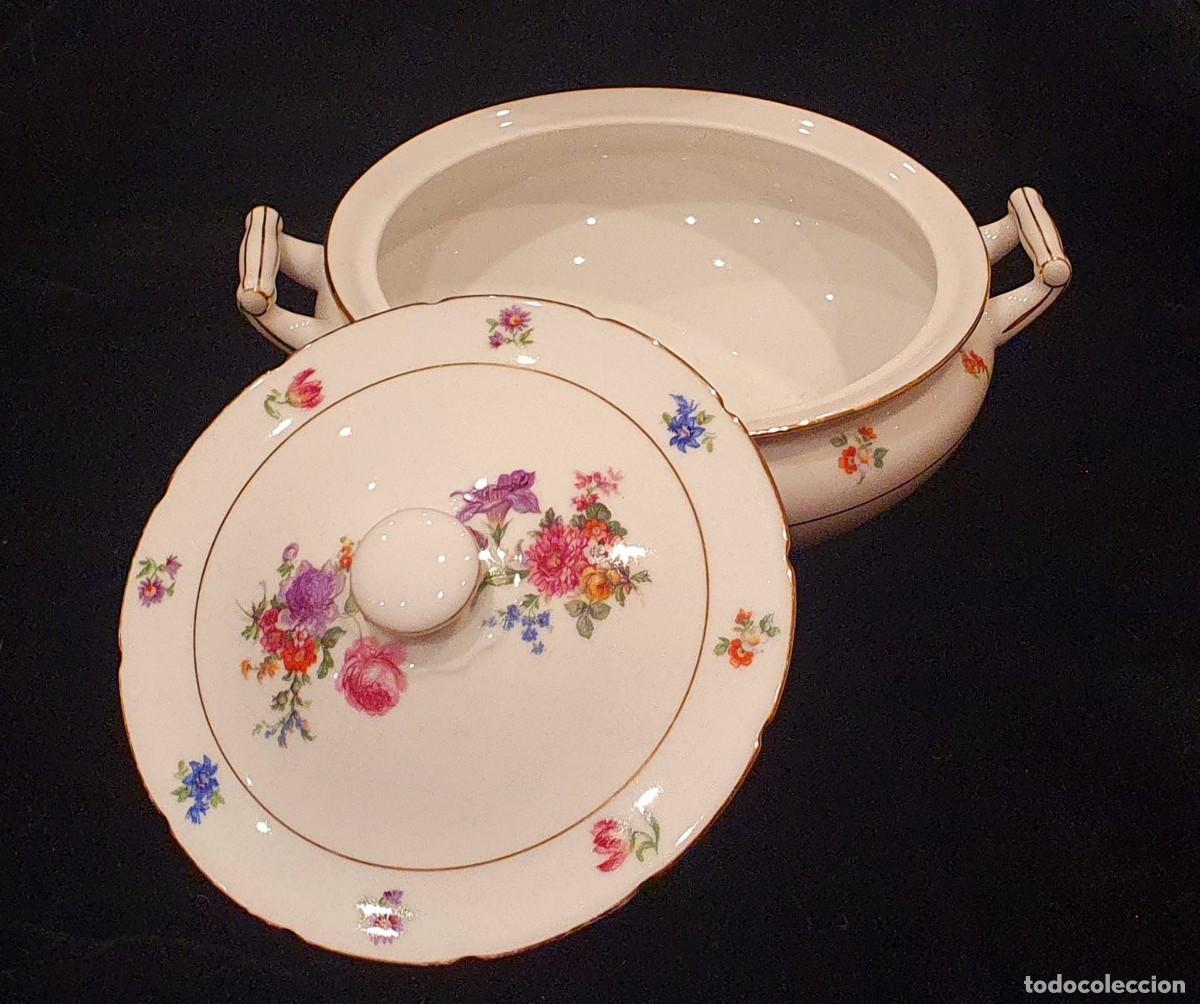 Antig&uuml;edades: Sopera porcelana con flores - Foto 6