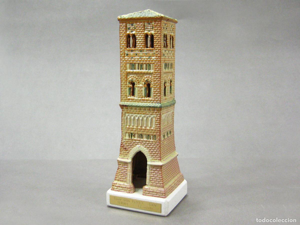 Antiguidades: TORRE DE SAN PEDRO REALIZADA EN BARRO COCIDO POR L. CRUZADO. TERUEL. CER&Aacute;MICA VIDRIADA