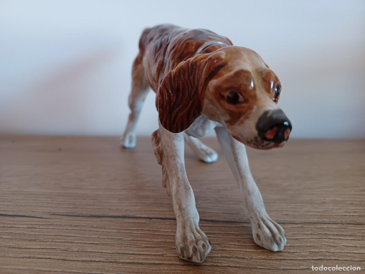 Antig&uuml;edades: Perro de caza de porcelana. - Foto 2