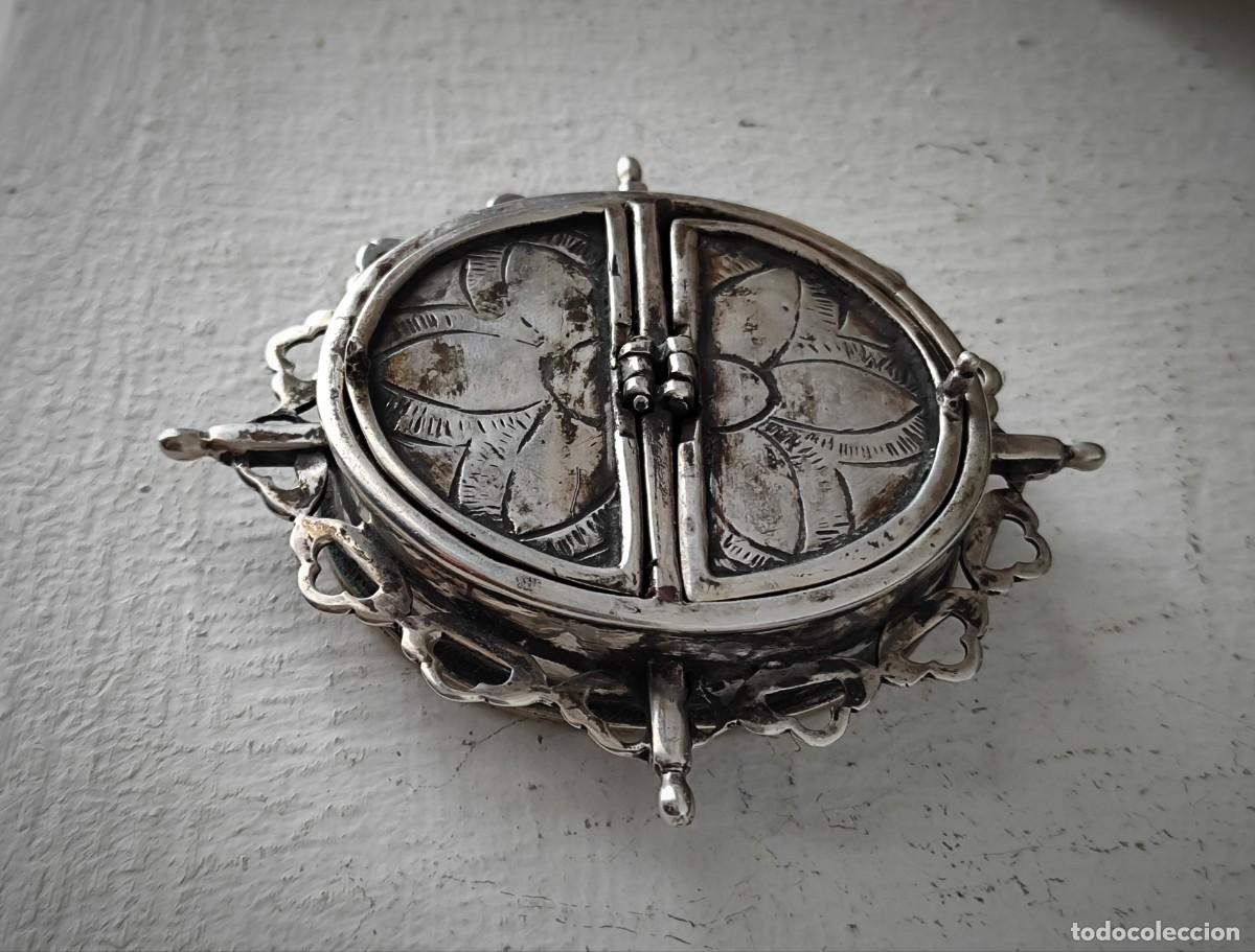 Antig&uuml;edades: RELICARIO DE PLATA, 11 X 10 X 2 cm