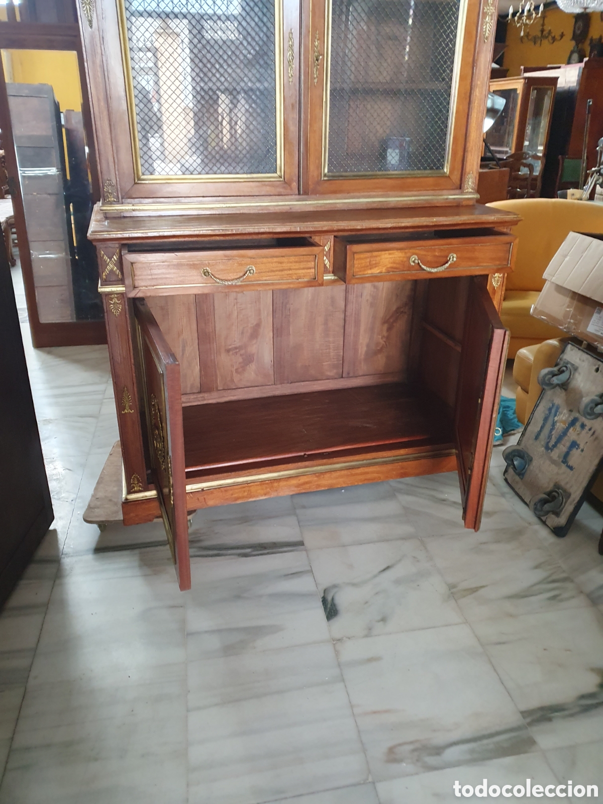 Antig&uuml;edades: Armario vitrina - Foto 14