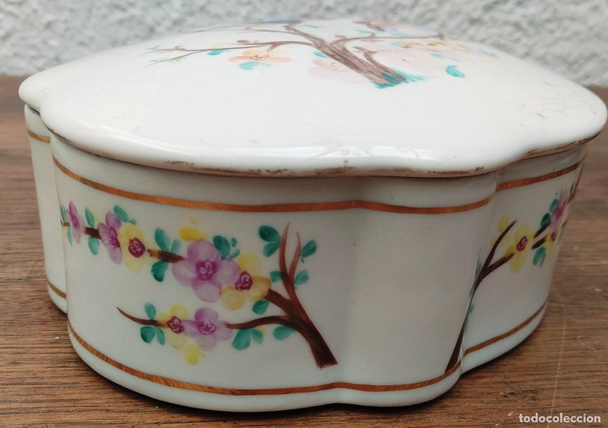 Antig&uuml;edades: CAJA DE PORCELANA DECORADA - Foto 6