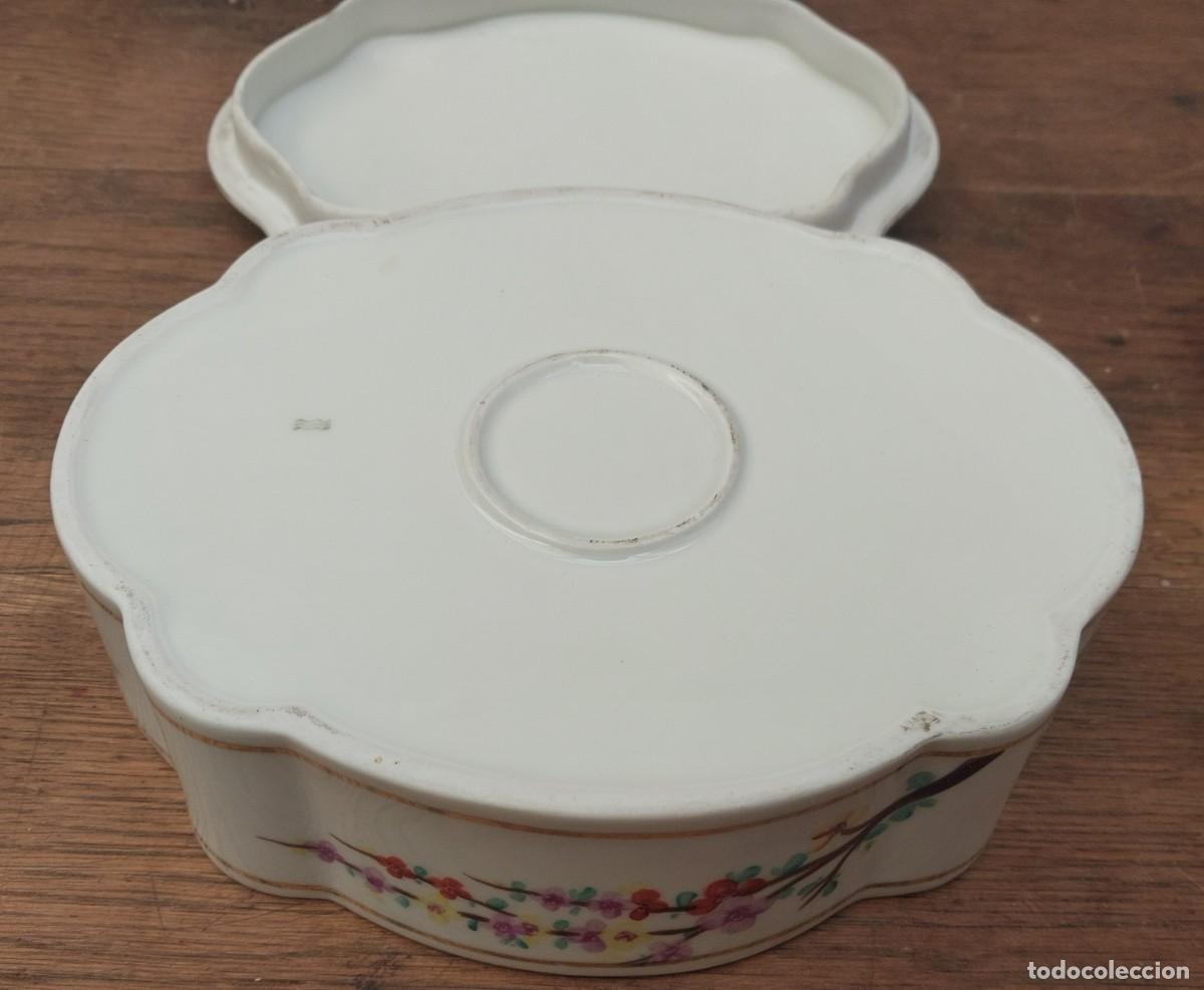 Antig&uuml;edades: CAJA DE PORCELANA DECORADA - Foto 11
