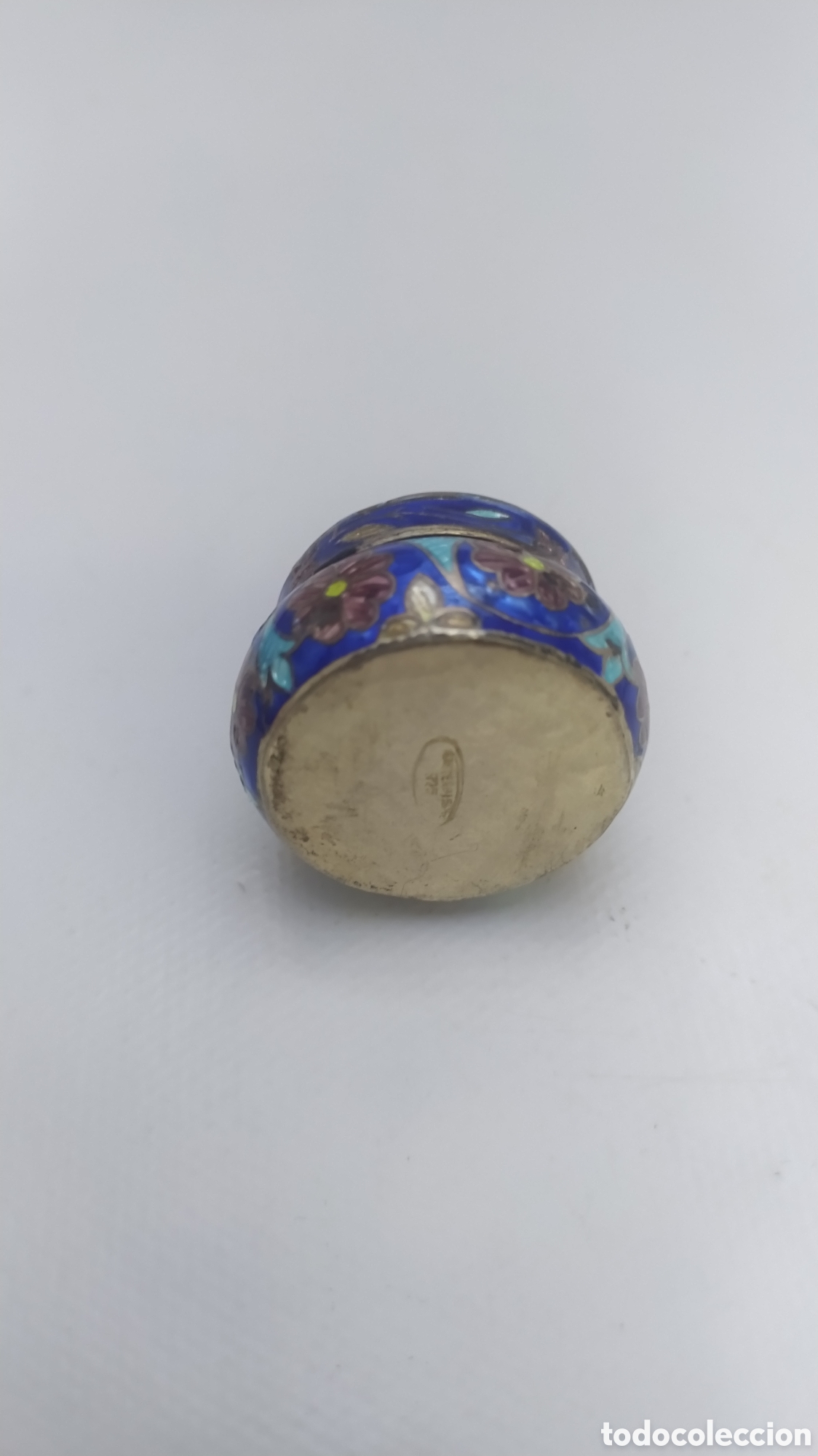 Antig&uuml;edades: Cajita de plata y esmaltes - Foto 2