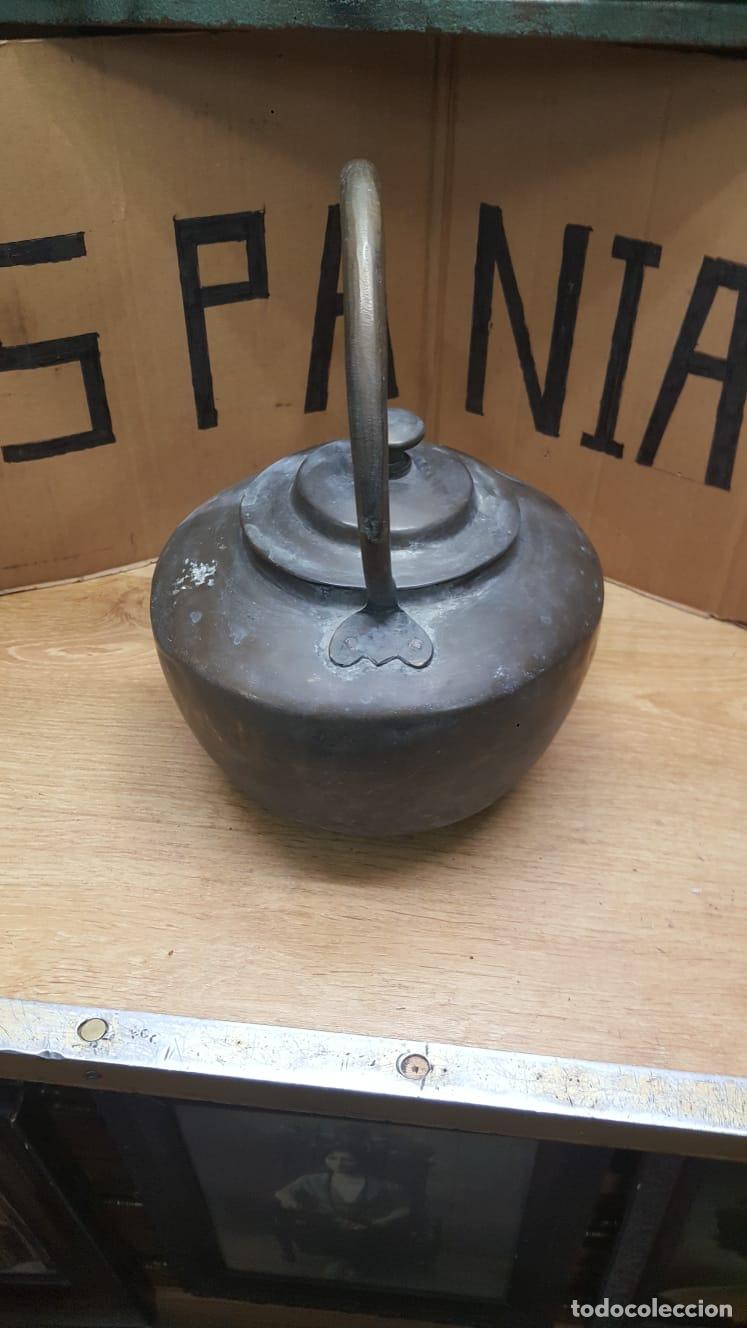 Antig&uuml;edades: ANTIGUA TETERA DE BRONCE - Foto 4