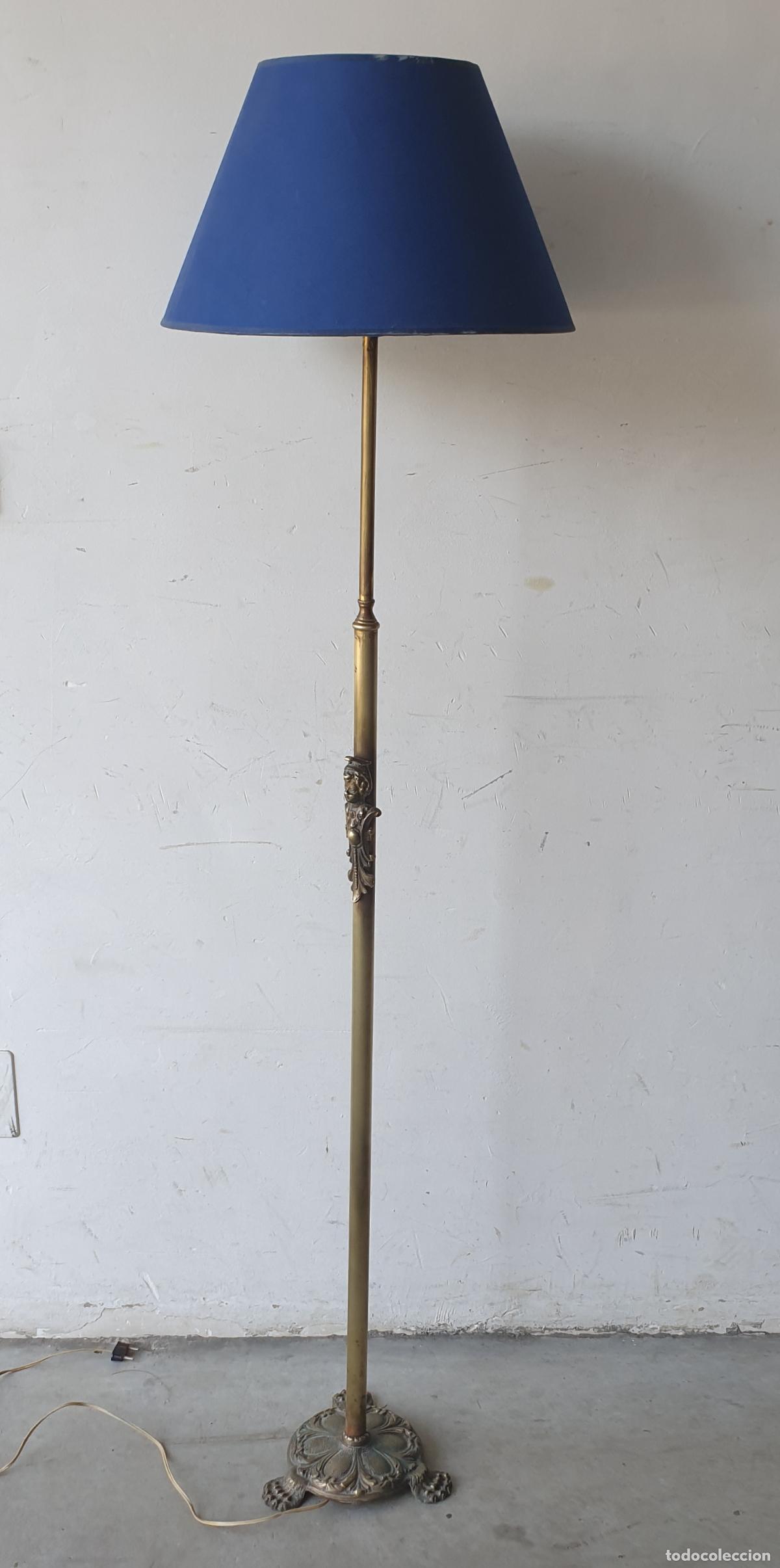 Antig&uuml;edades: ANTIGUA L&Aacute;MPARA DE PIE DE BRONCE Y LAT&Oacute;N - Foto 1