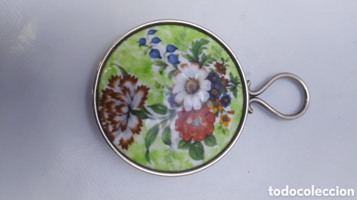 Antig&uuml;edades: Espejo de colgante plata y esmalte. - Foto 1