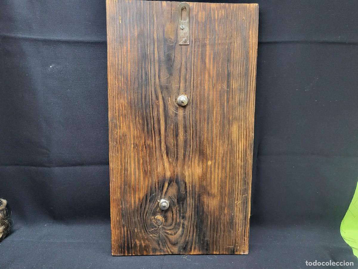 Antig&uuml;edades: CUADRO CON VIRGEN EN BRONCE , SOBRE TABLA DE MADERA - Foto 4