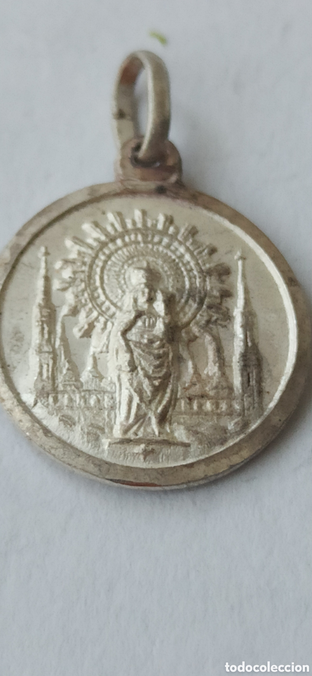 Antig&uuml;edades: Colgante Religioso de plata de ley - Foto 1
