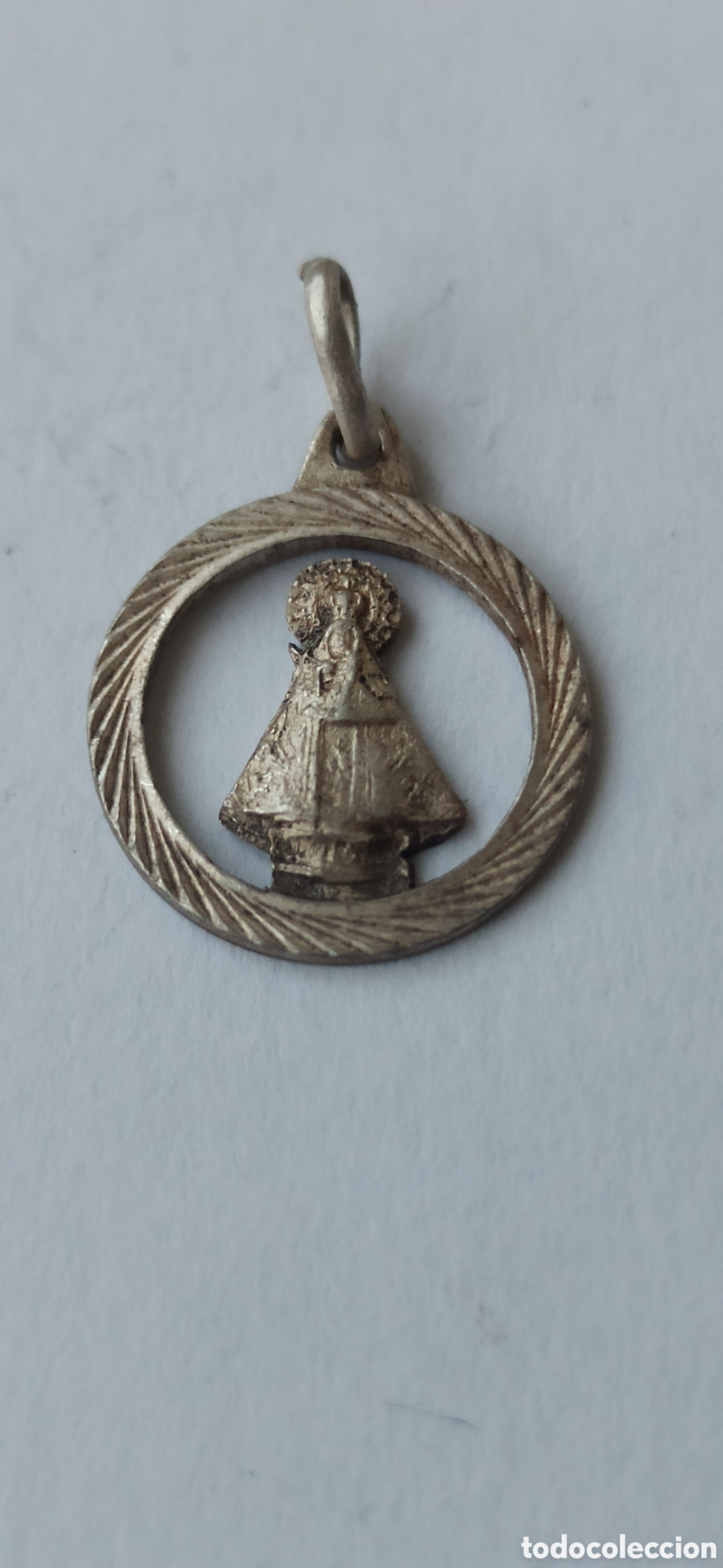 Antig&uuml;edades: Colgante Religioso de plata de ley - Foto 2