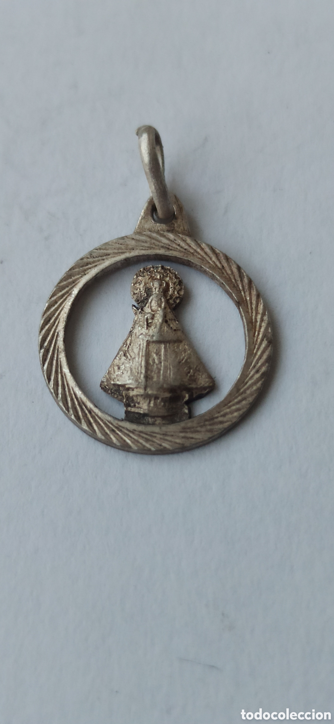 Antig&uuml;edades: Colgante Religioso de plata de ley - Foto 1