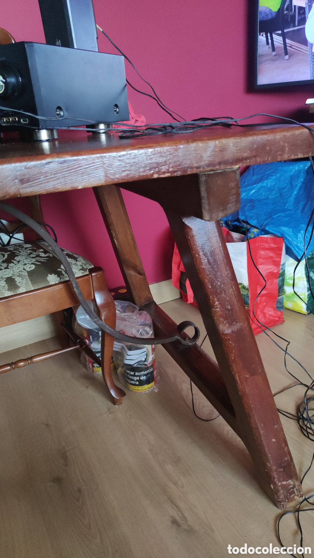 Antig&uuml;edades: Mesa antigua y cinco sillas - Foto 5
