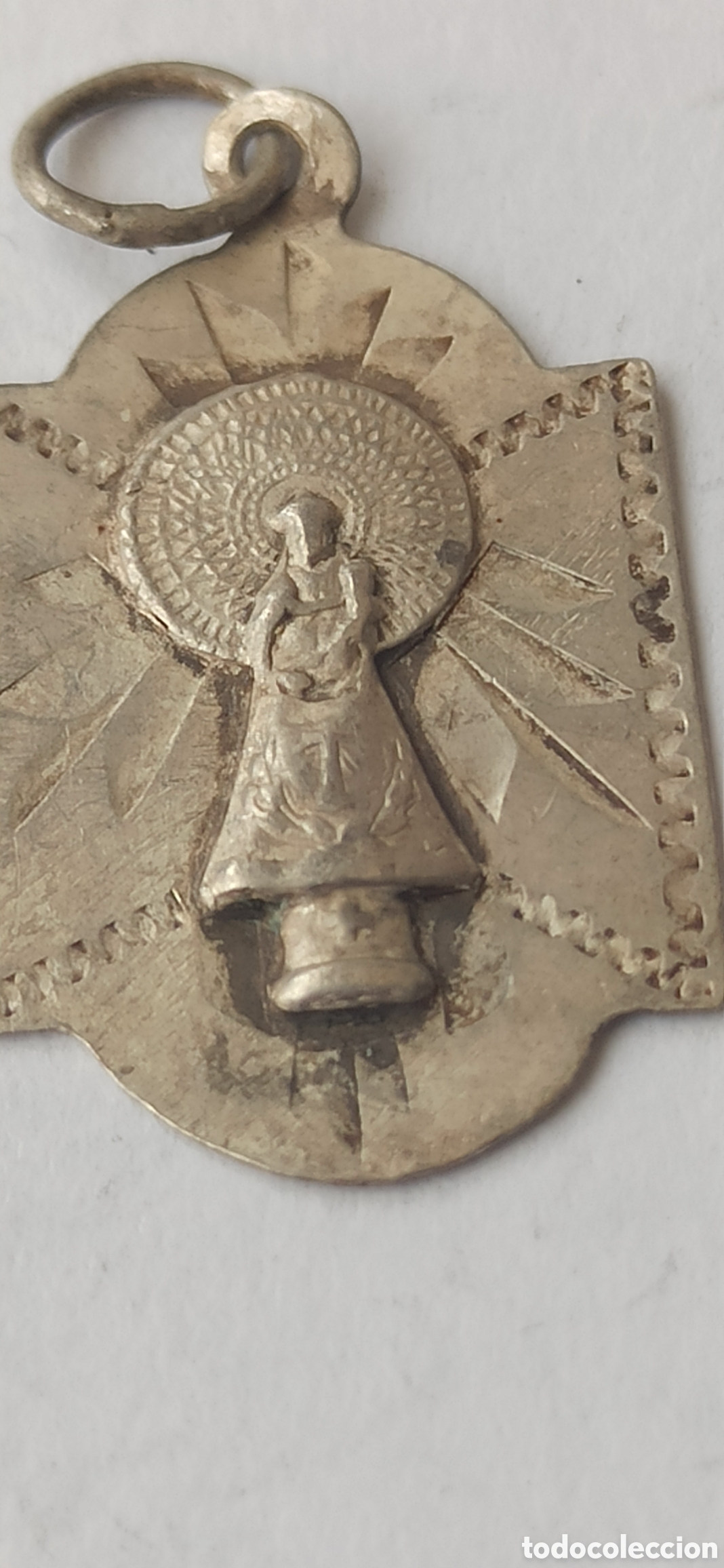 Antig&uuml;edades: Colgante Religioso plata de ley - Foto 2
