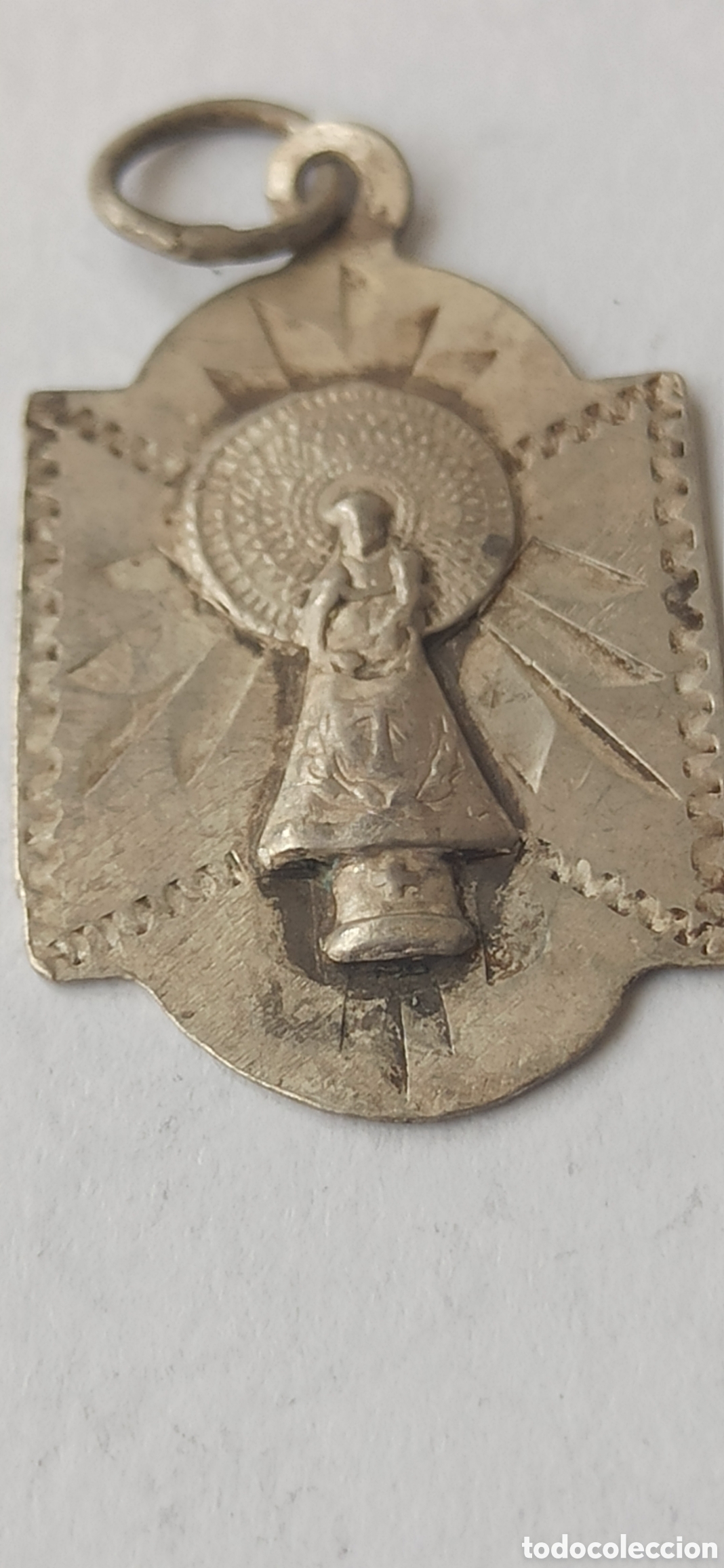 Antig&uuml;edades: Colgante Religioso plata de ley - Foto 1
