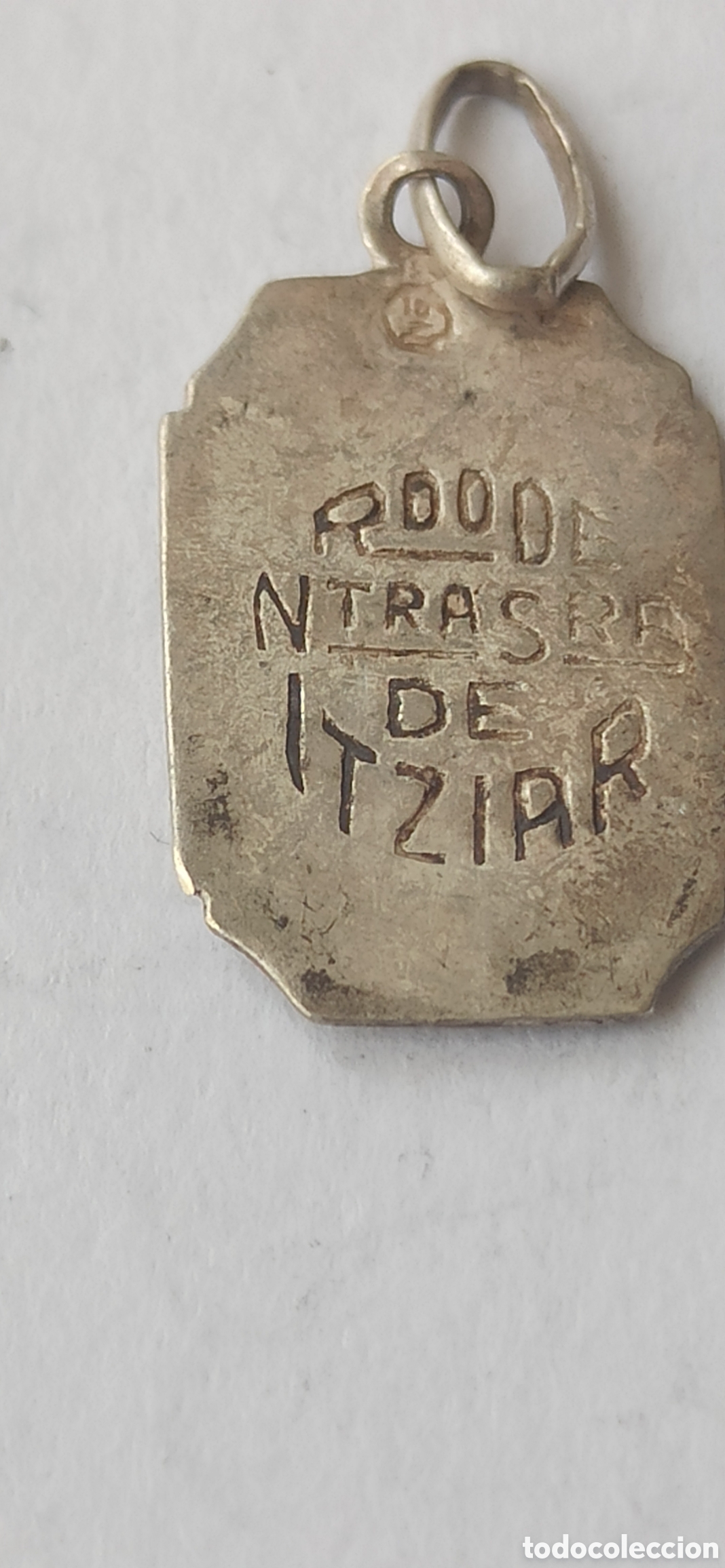 Antig&uuml;edades: Colgante Religioso plata de ley - Foto 3