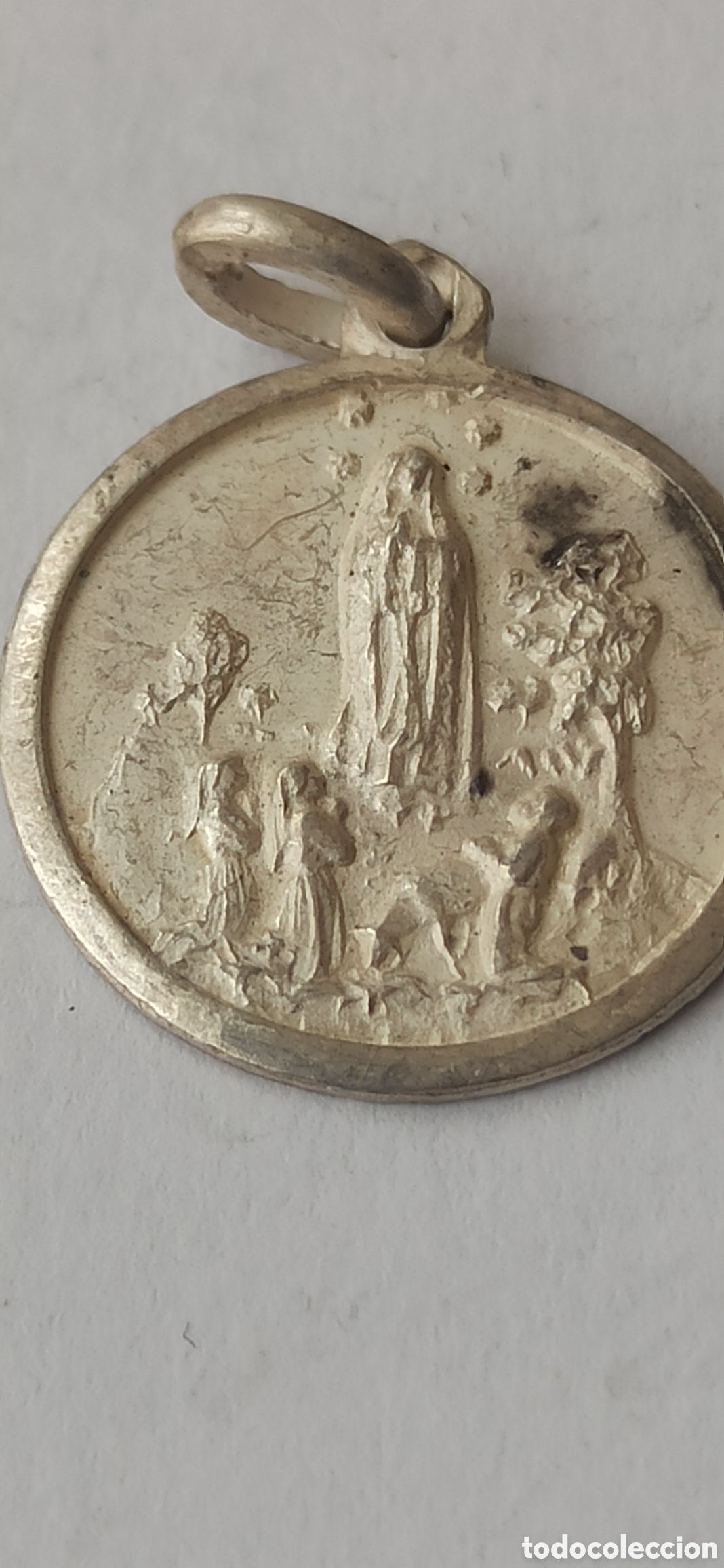 Antig&uuml;edades: Colgante Religioso plata de ley - Foto 1
