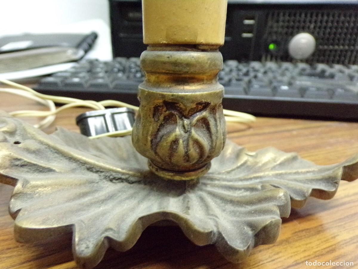 Antig&uuml;edades: ESTAMOS LIQUIDANDO. lampara hoja bronce - Foto 3