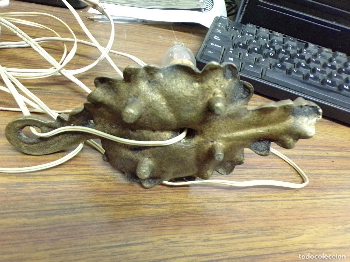 Antig&uuml;edades: ESTAMOS LIQUIDANDO. lampara hoja bronce - Foto 6