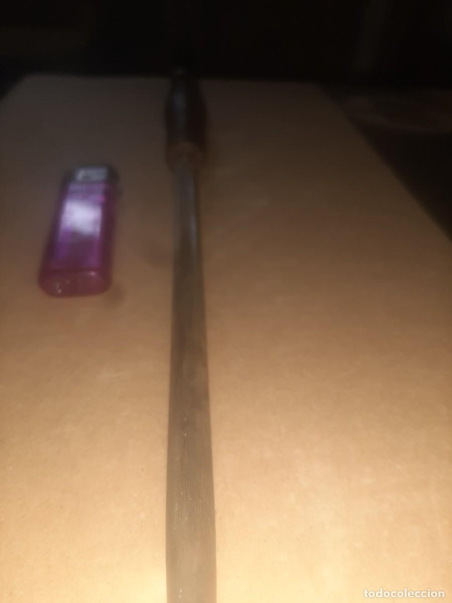 Antig&uuml;edades: Afilador chaira mango madera. - Foto 2