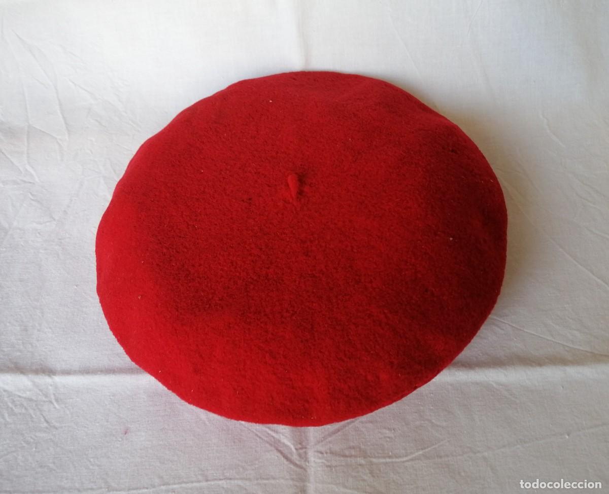 Antiquit&eacute;s: Boina o chapela roja antigua