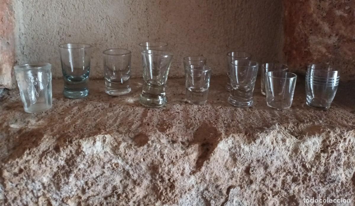 Antig&uuml;edades: Antiguas doce copitas de chupito - Foto 2