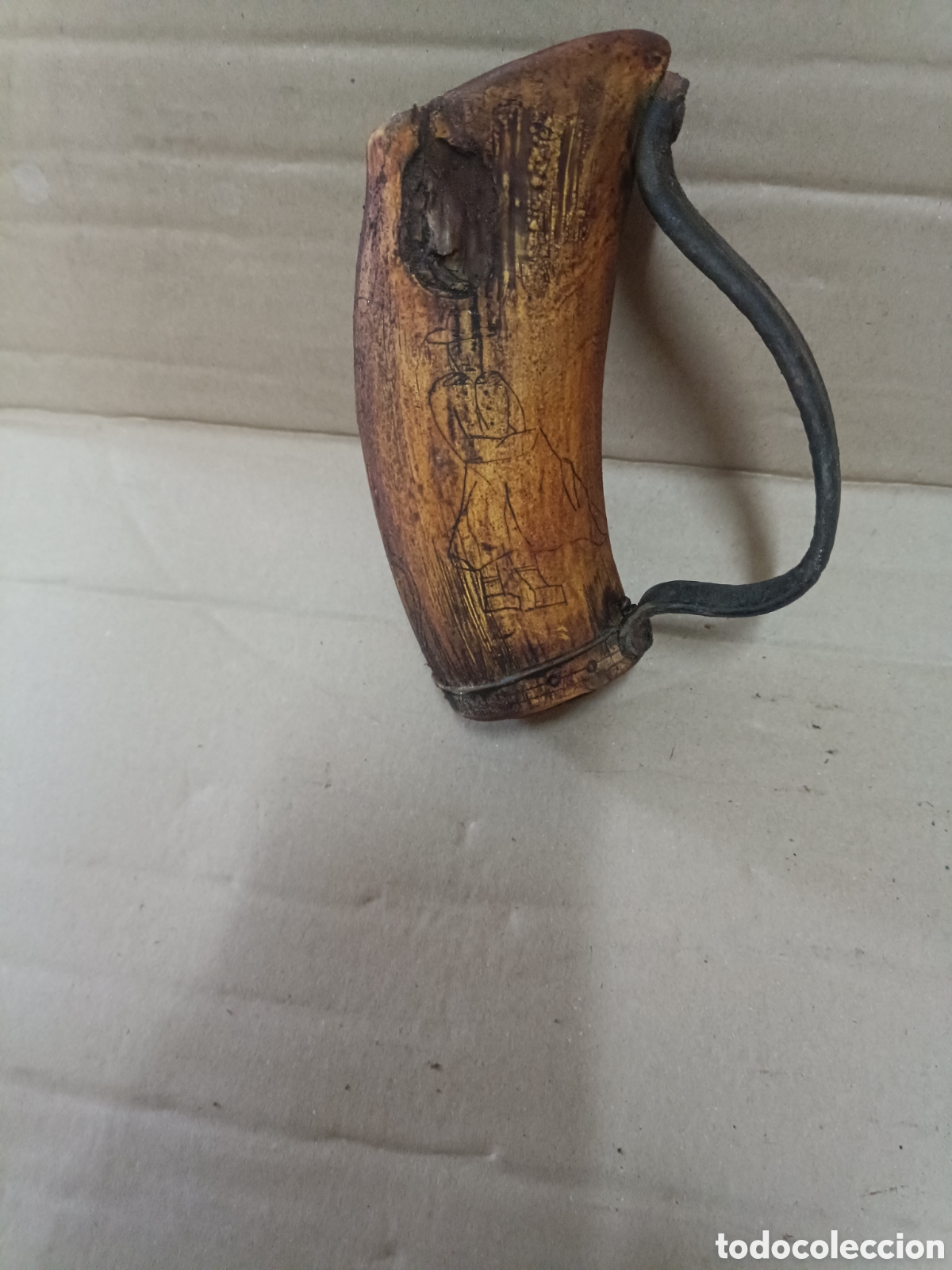 Antig&uuml;edades: Vaso cuerna dibujada - Foto 6