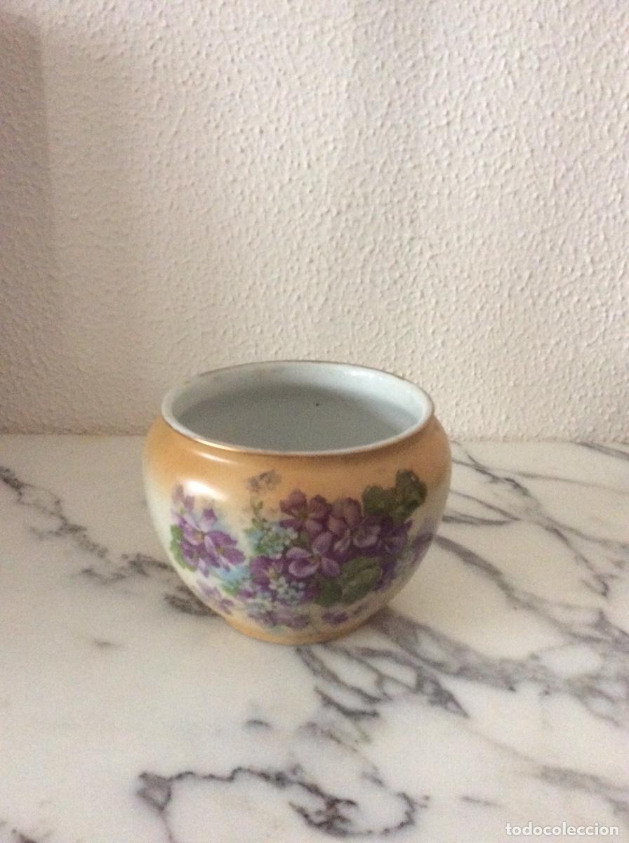 Antig&uuml;edades: JARRON / MACETERO DE PORCELANA - Foto 1
