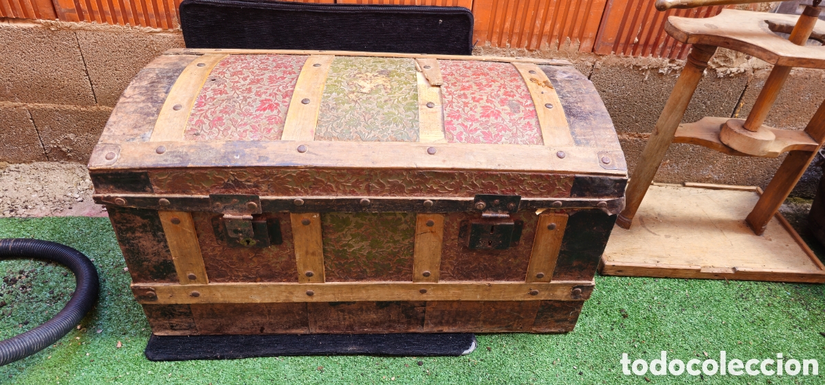 Antig&uuml;edades: Baul muy antiguo - Foto 1