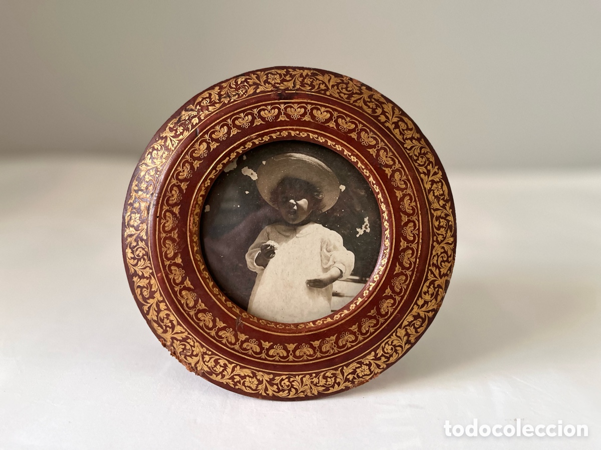 Antig&uuml;edades: Marco antiguo brocado - Foto 1