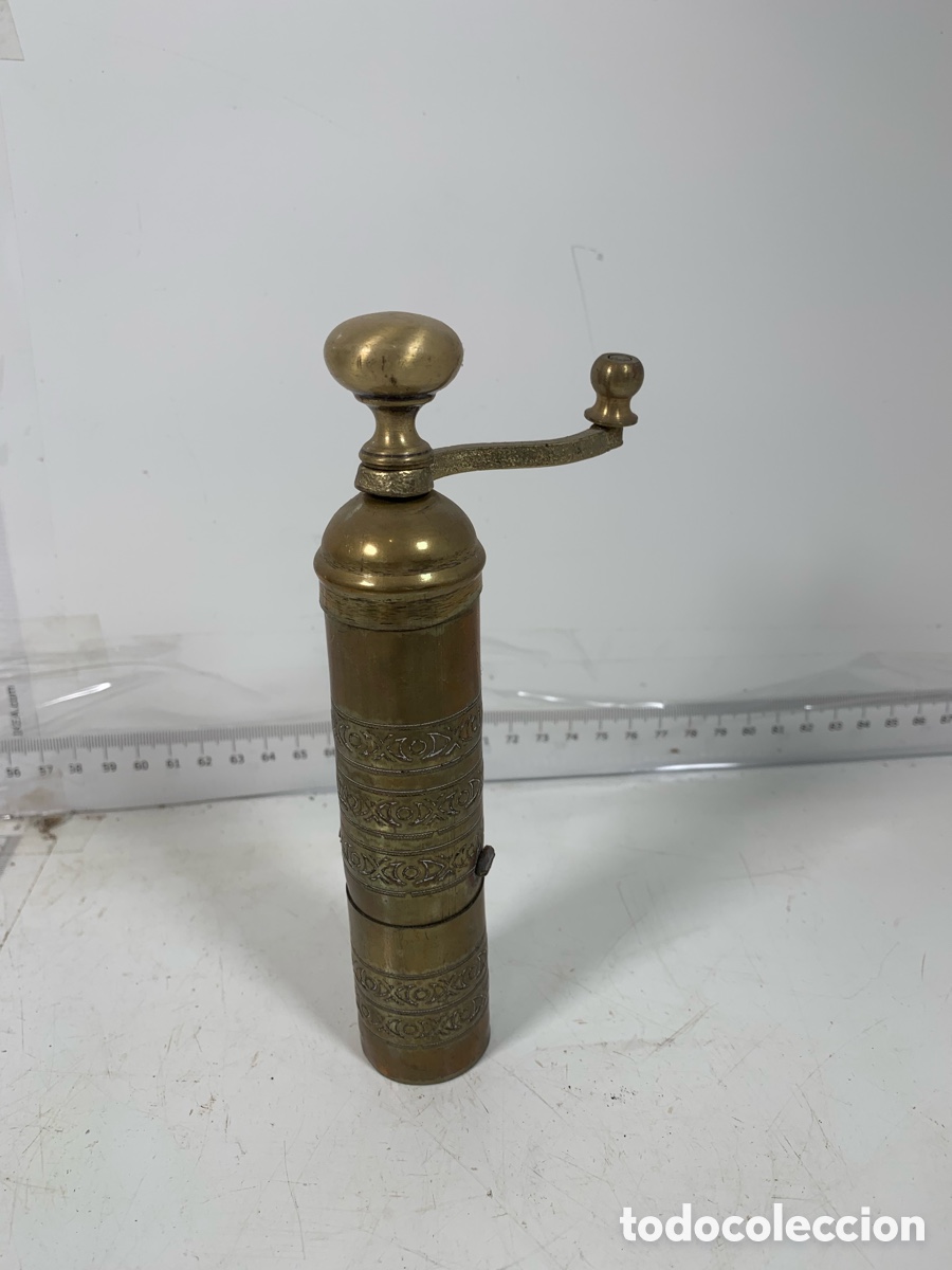 Antiques: 01_ Molinillo de caf&eacute;