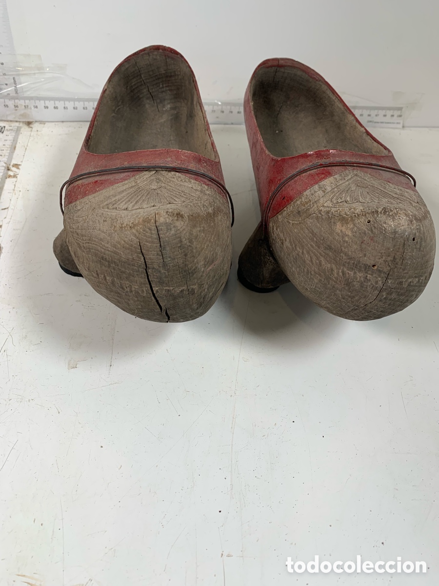 Antig&uuml;edades: 01_ madre&ntilde;as zuecos de madera - Foto 2