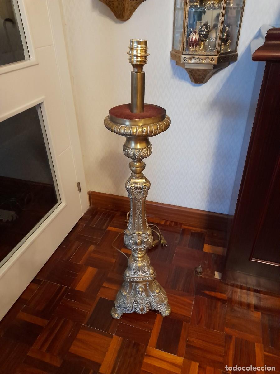 Antig&uuml;edades: Hachero de iglesia - Foto 1
