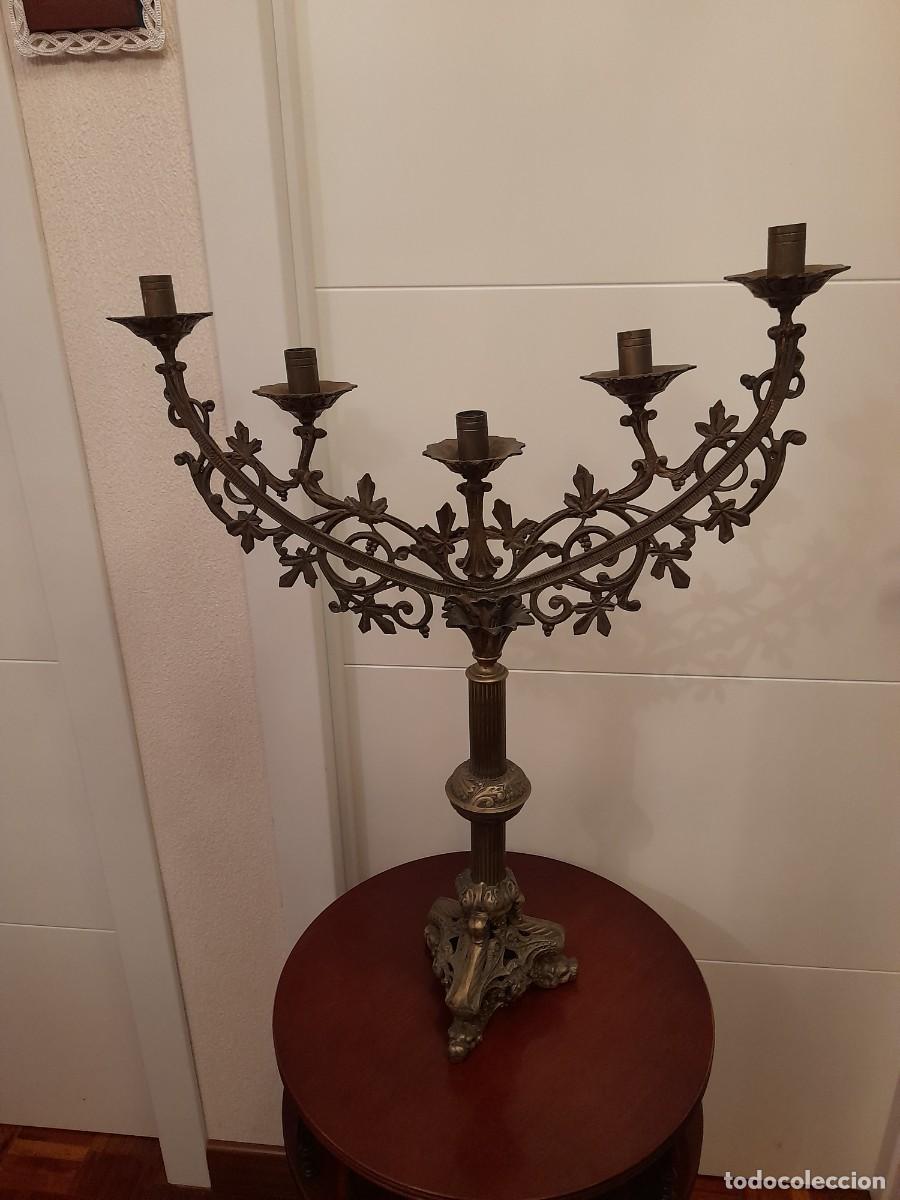 Antig&uuml;edades: Candelabro de Iglesia - Foto 1