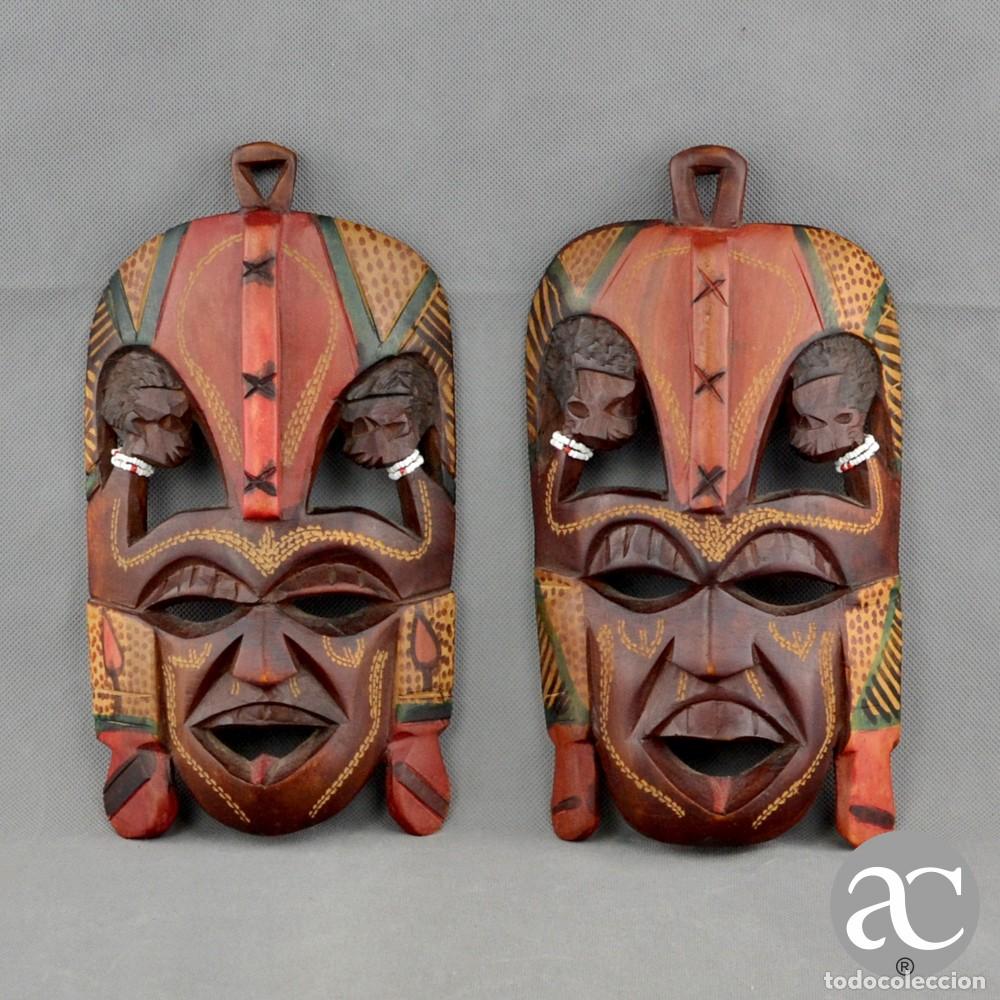 Antig&uuml;edades: Par de m&aacute;scaras Africanas em Madeira - Foto 1