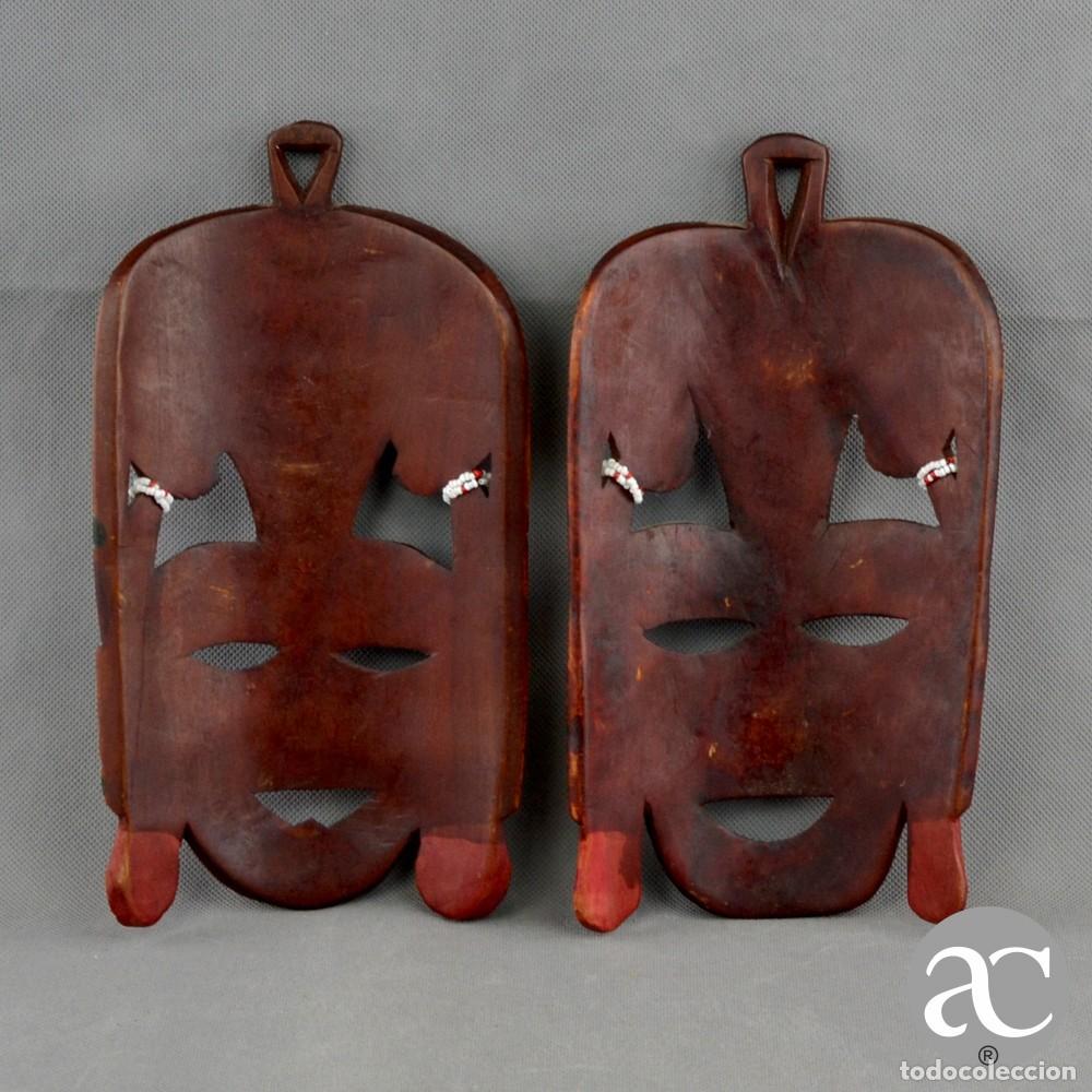 Antig&uuml;edades: Par de m&aacute;scaras Africanas em Madeira - Foto 2