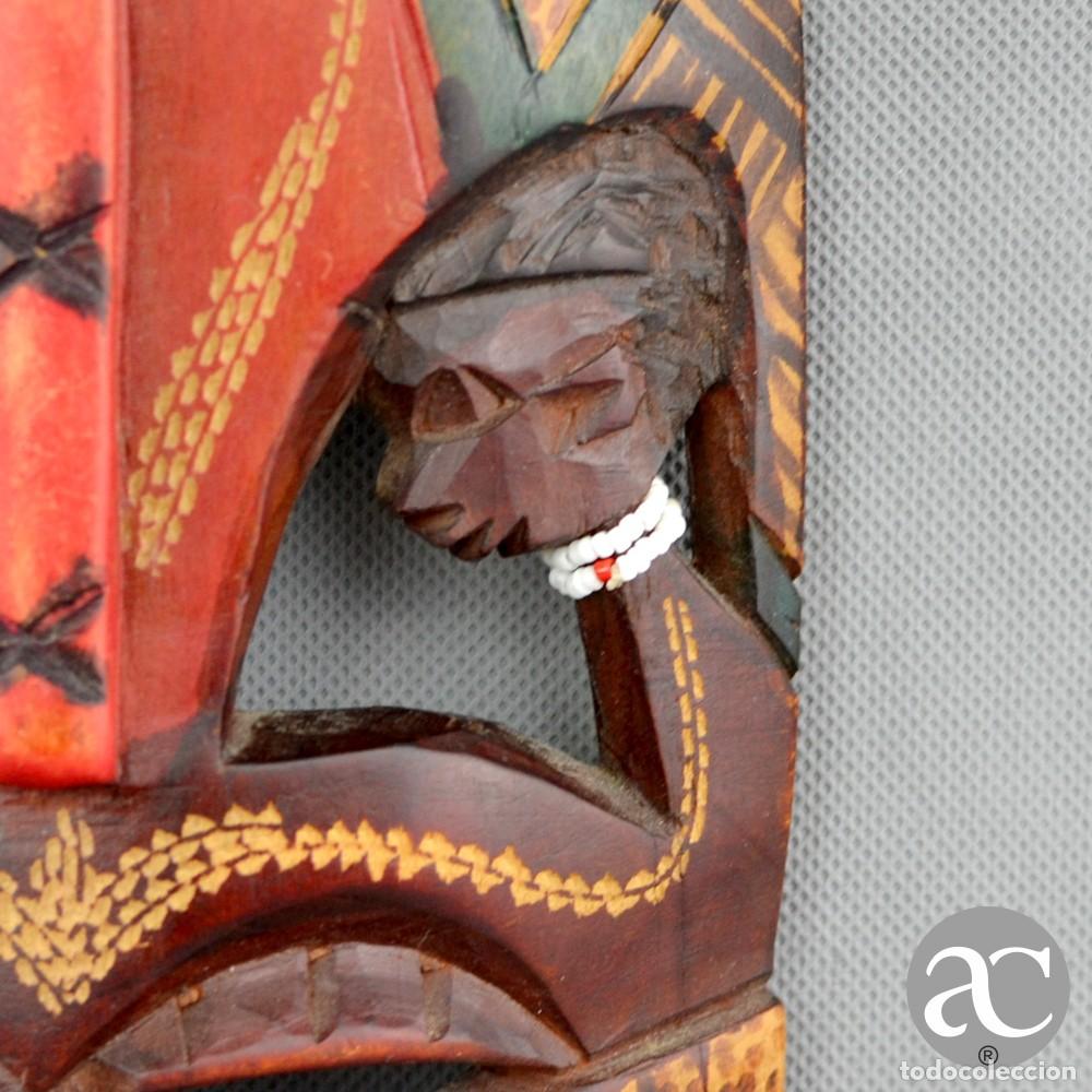 Antig&uuml;edades: Par de m&aacute;scaras Africanas em Madeira - Foto 6