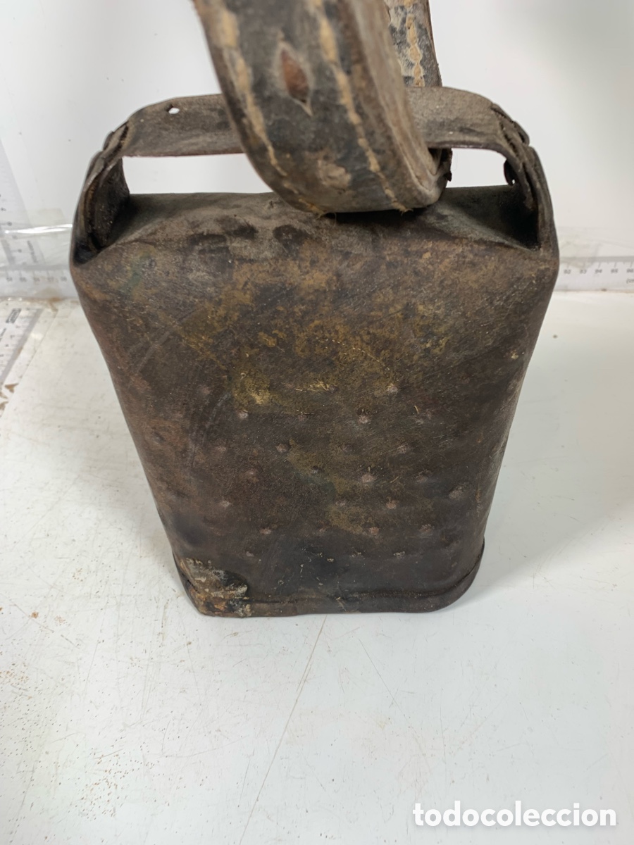 Antig&uuml;edades: 01_ Gran cencerro - Foto 2