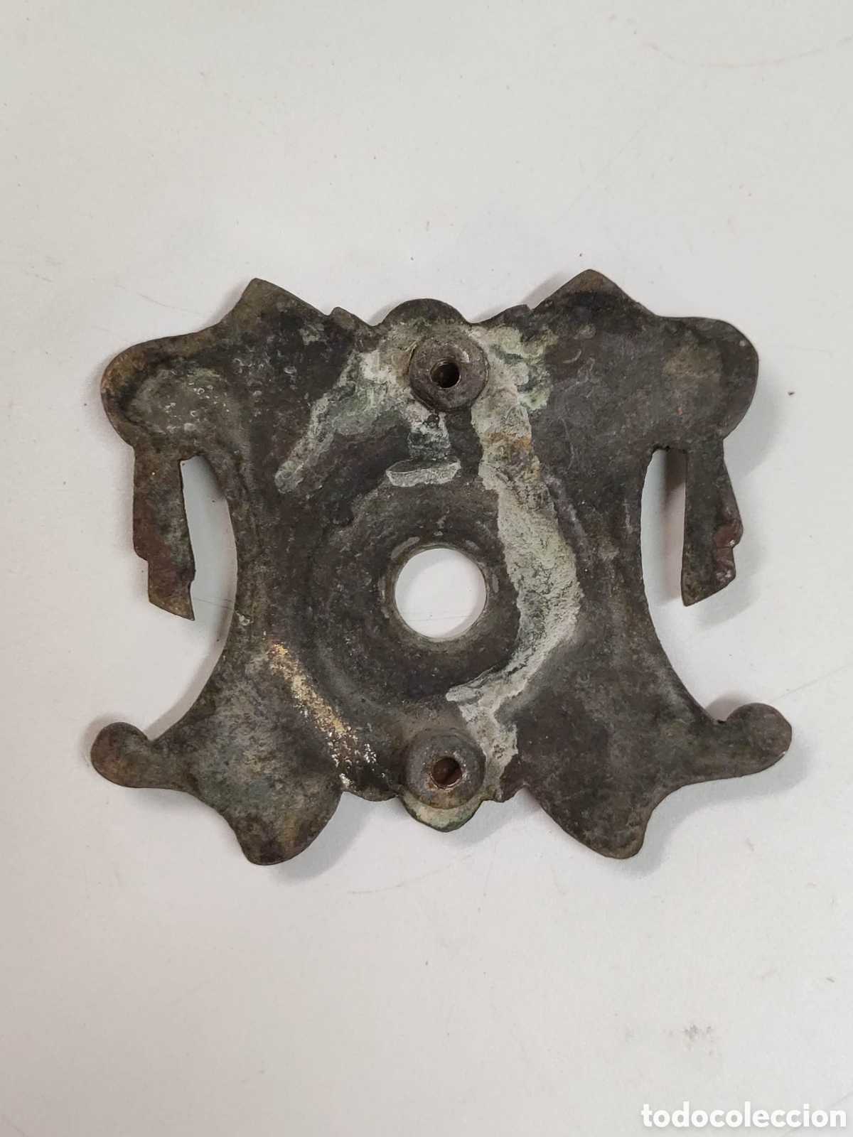 Antig&uuml;edades: Escudo mirilla bronce - Foto 2