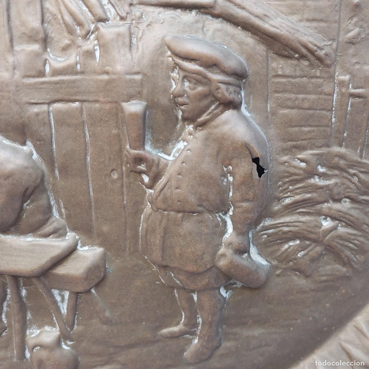 Antig&uuml;edades: BANDEJA DE COBRE BAJO RELIEVE - Foto 4