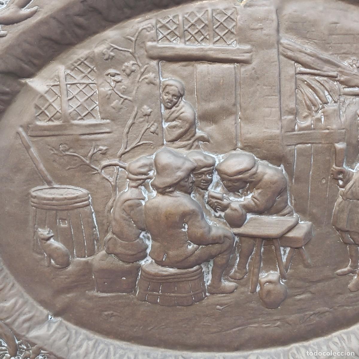 Antig&uuml;edades: BANDEJA DE COBRE BAJO RELIEVE - Foto 6