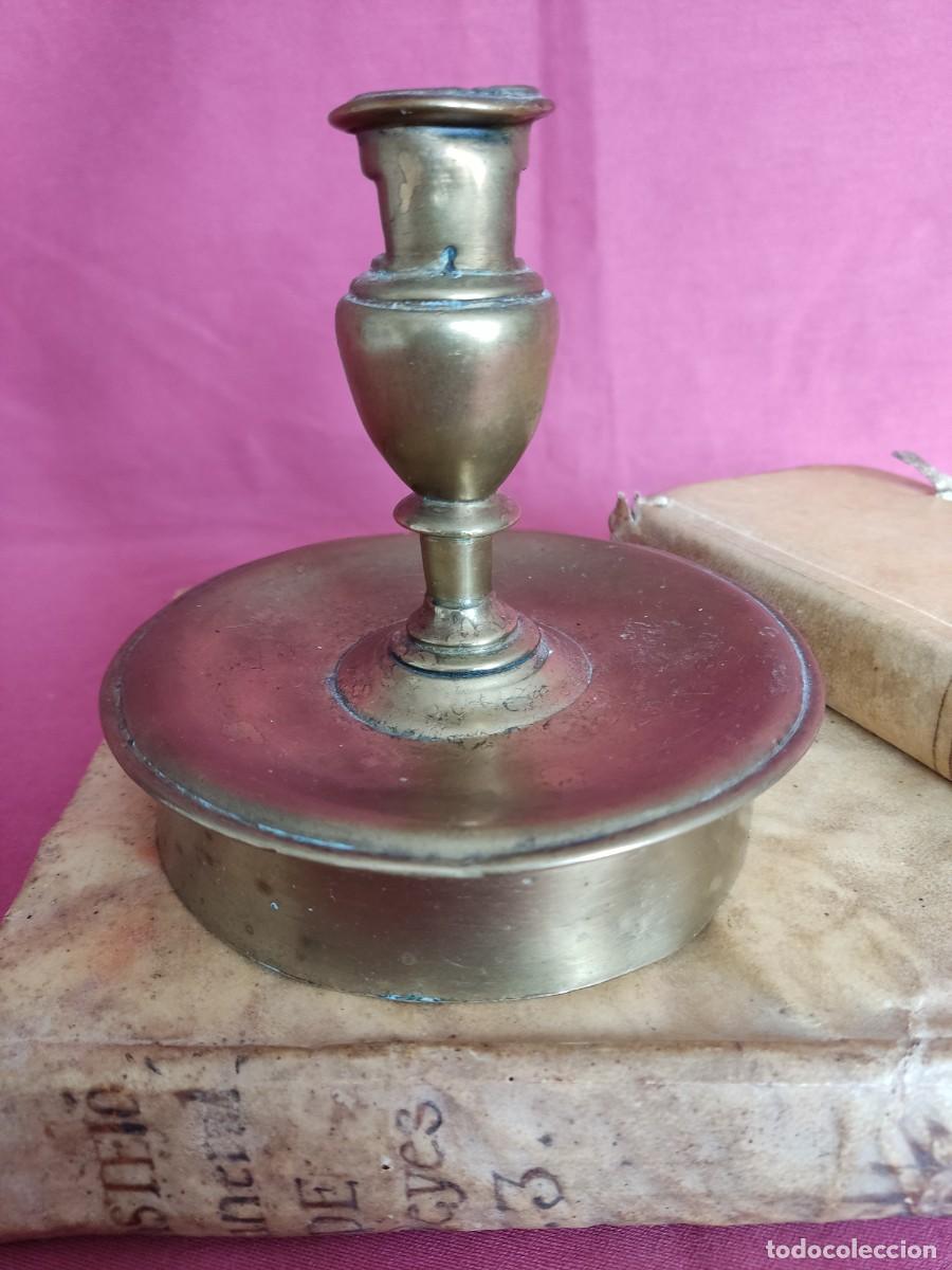 Antig&uuml;edades: ANTIGUO CANDELERO DE BRONCE, c.1650 - Foto 9
