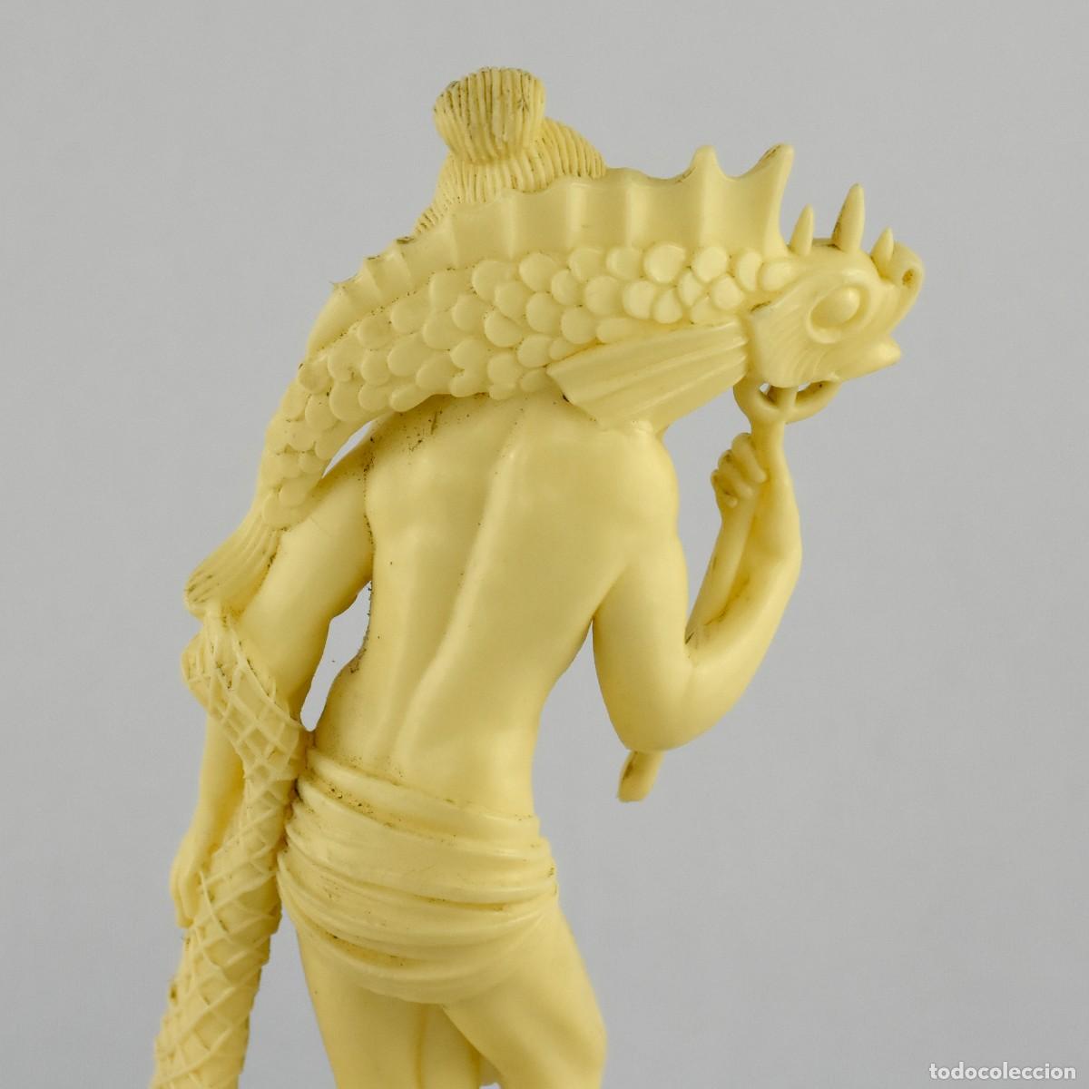 Antig&uuml;edades: 3 figuras Chinesas em material sint&eacute;tico - Foto 7