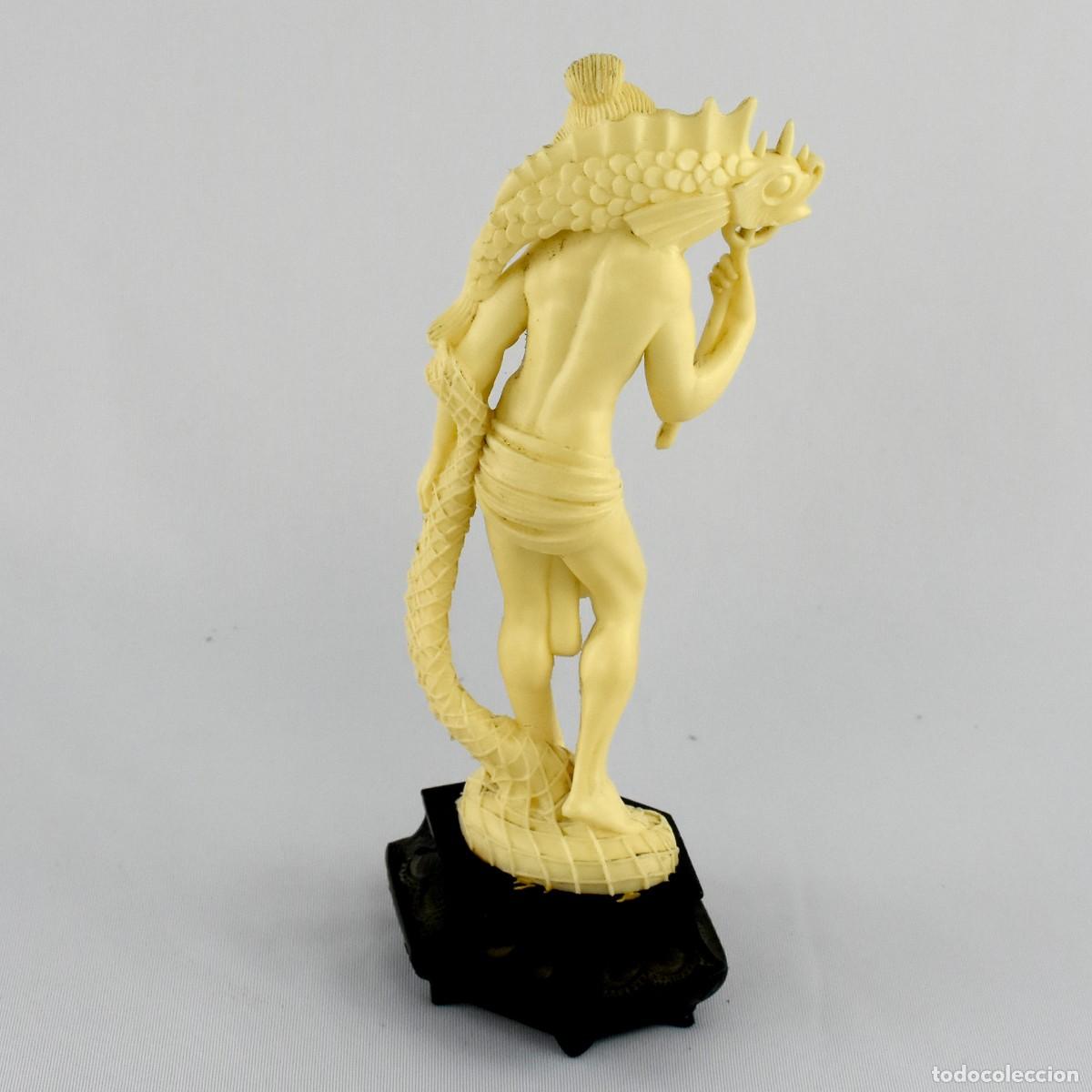 Antig&uuml;edades: 3 figuras Chinesas em material sint&eacute;tico - Foto 9