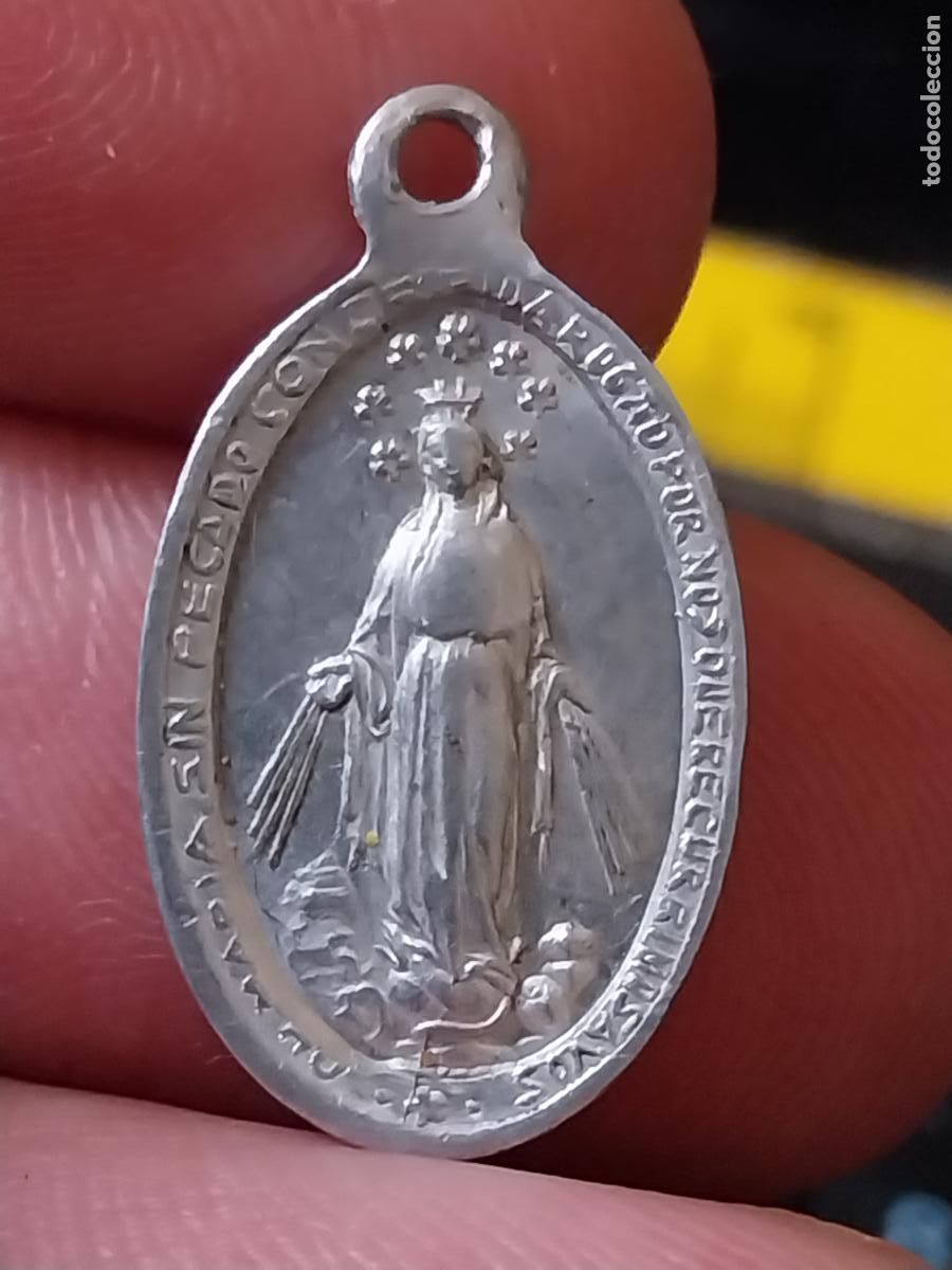 Antig&uuml;edades: INMACULADA MEDALLA ALUMINIO 2,2CM ALTO * - Foto 1