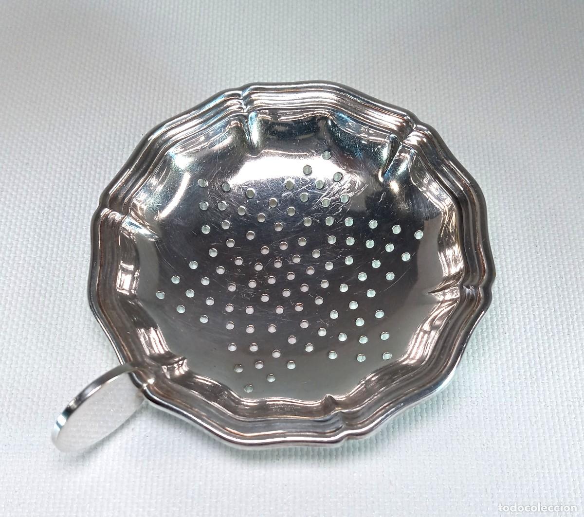 Antig&uuml;edades: Colador de t&eacute; plateado - Foto 2