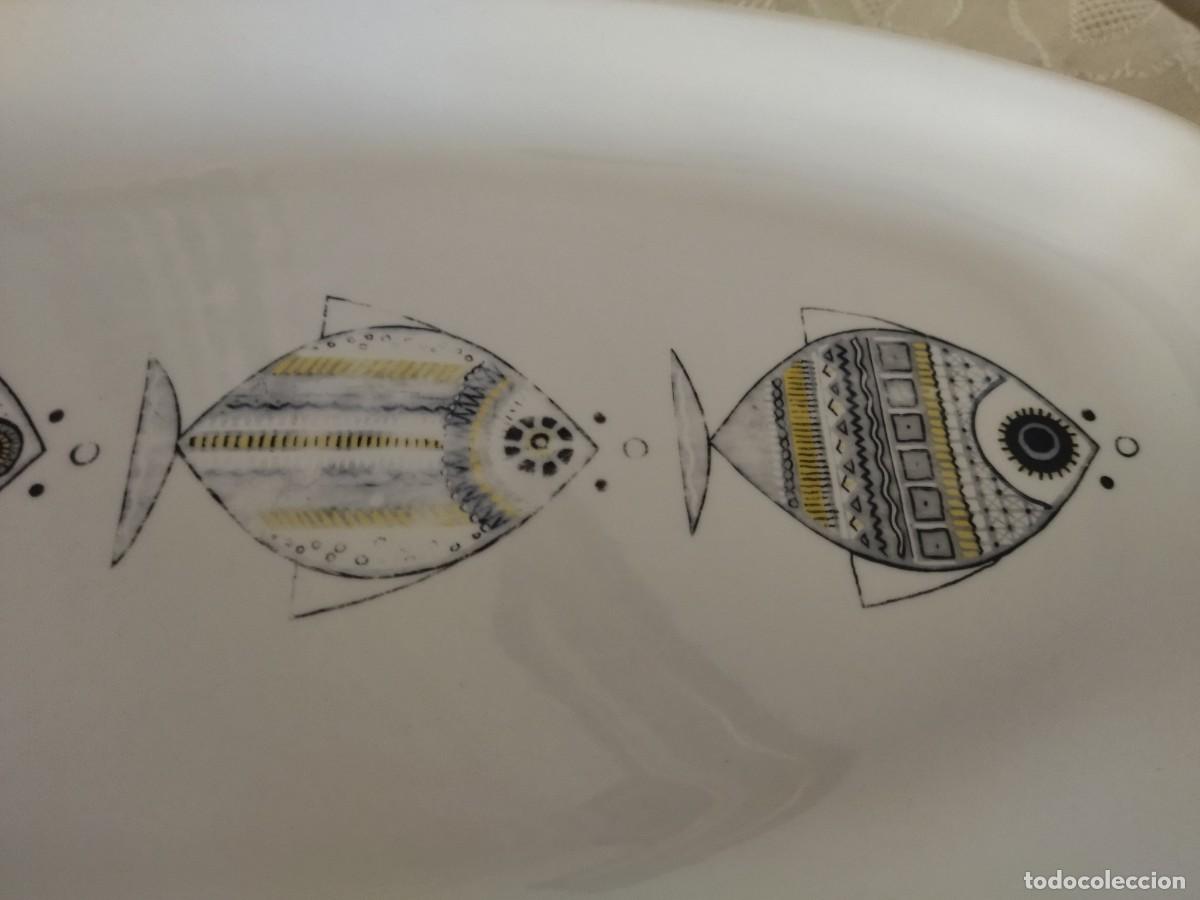 Antig&uuml;edades: Bandeja rectangular de de porcelana, marca incisa en la base pero ilegible. - Foto 3
