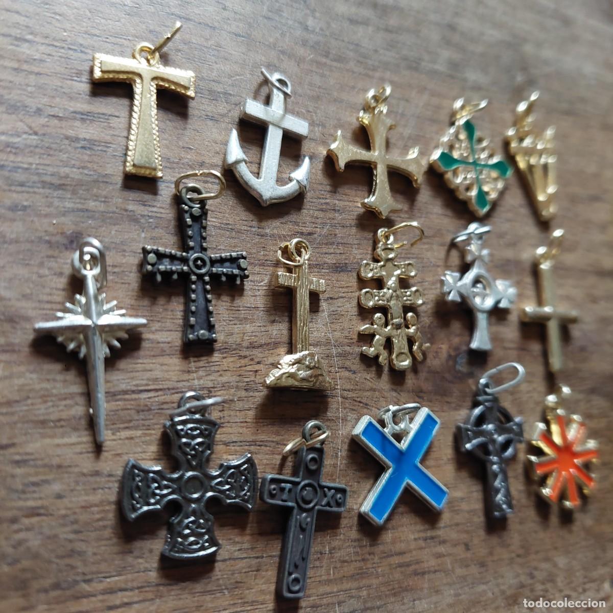 Antig&uuml;edades: Colecci&oacute;n de cruces religiosas - Foto 2