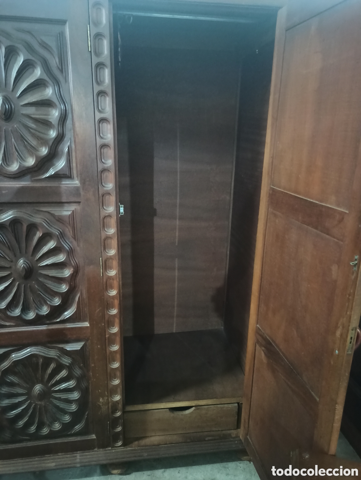 Antig&uuml;edades: Dormitorio tallado completo - Foto 3