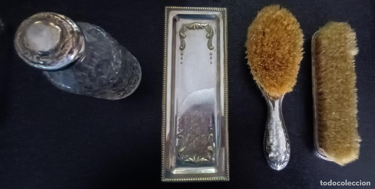 Antig&uuml;edades: Juego de tocador plateado - Foto 2